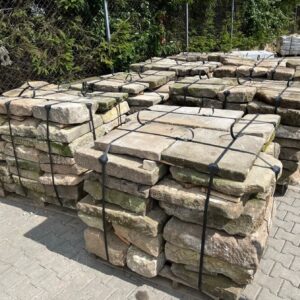 Historyczne płyty z piaskowca – płyty tarasowe i dziedzińcowe, formaty 40–80 cm