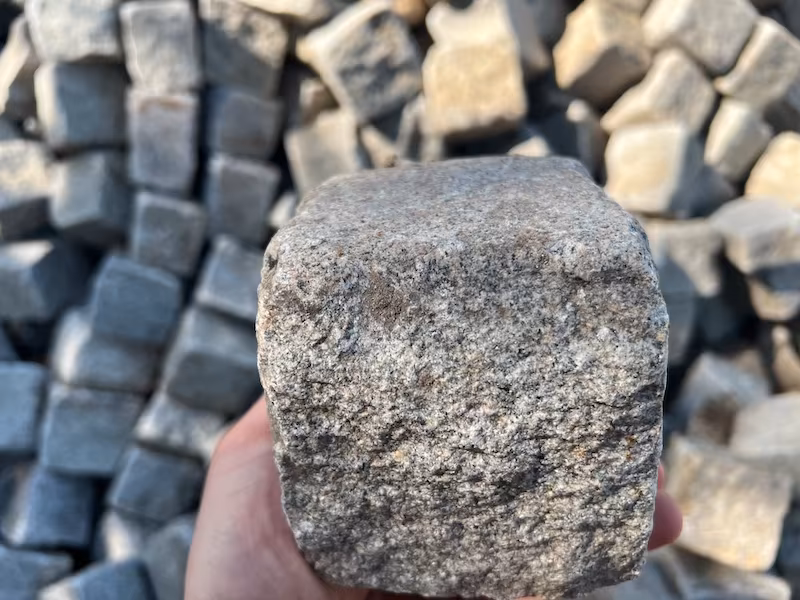 Antyczna kostka granitowa 9×11 cm – klasyczne Altstadtpflaster - obrazek 9