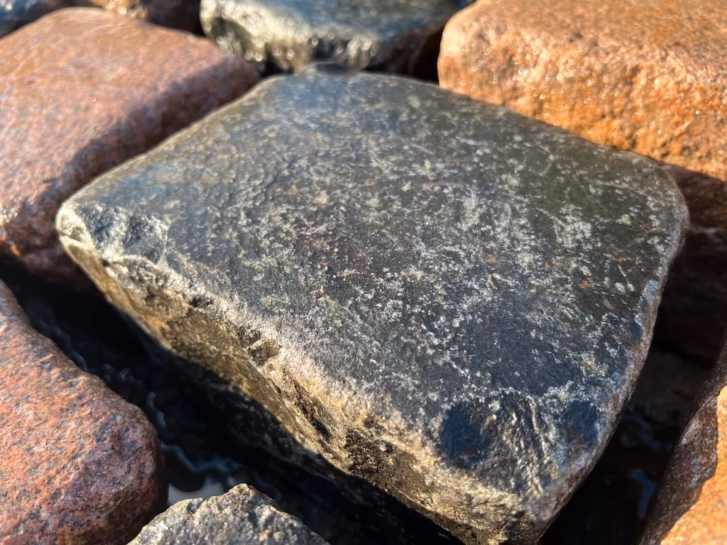 Antyczna kostka granitowa 16×16 cm – czerwono-czarna, Altstadtpflaster - obrazek 9