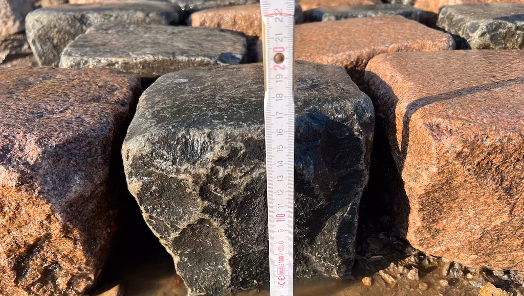 Antyczna kostka granitowa 16×16 cm – czerwono-czarna, Altstadtpflaster - obrazek 17