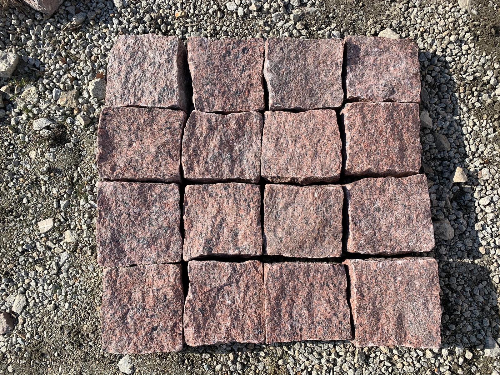 KOSTKA GRANITOWA CZERWONA SUROWO ŁUPANA - obrazek 19