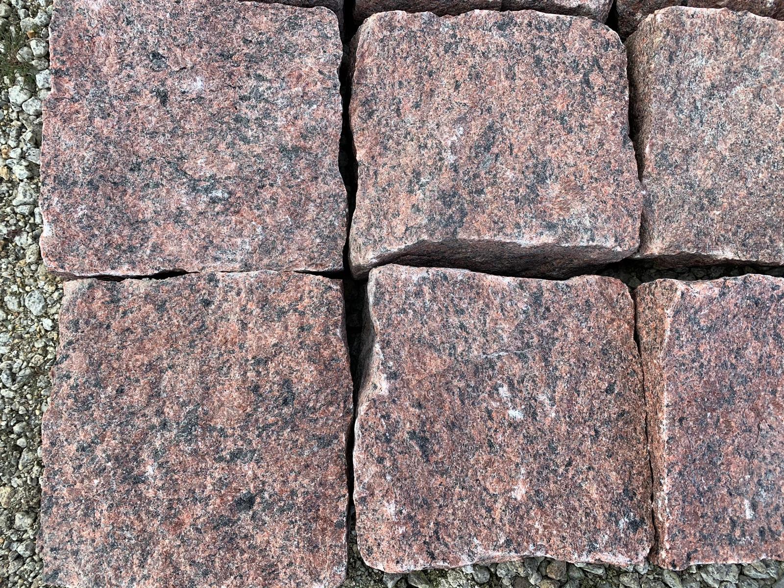 KOSTKA GRANITOWA CZERWONA SUROWO ŁUPANA - obrazek 15